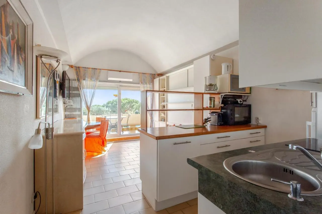 Appartement Charmant A Antibes 33 M² Piscine Partagee 0*,  France