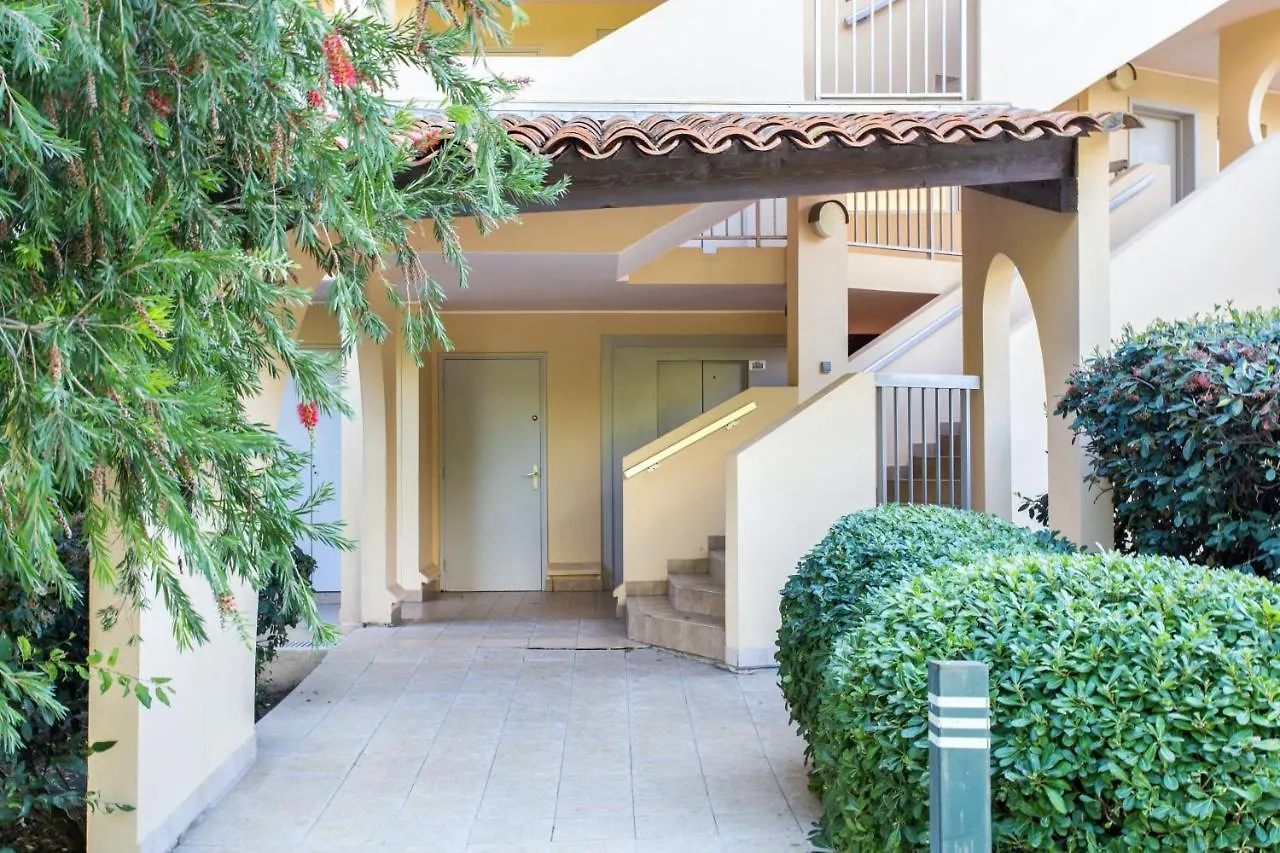 Appartement Charmant A Antibes 33 M² Piscine Partagee